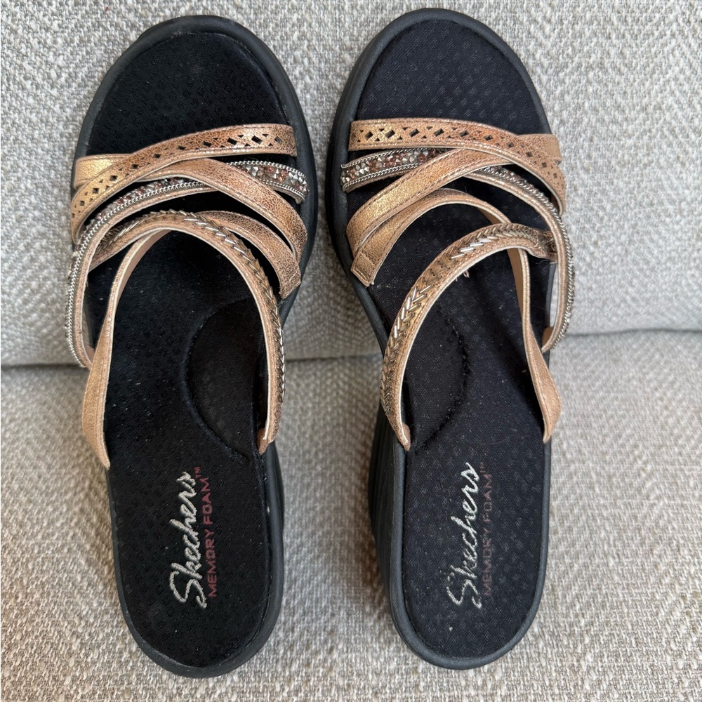 Skechers Women's Black and Bronze Sandals